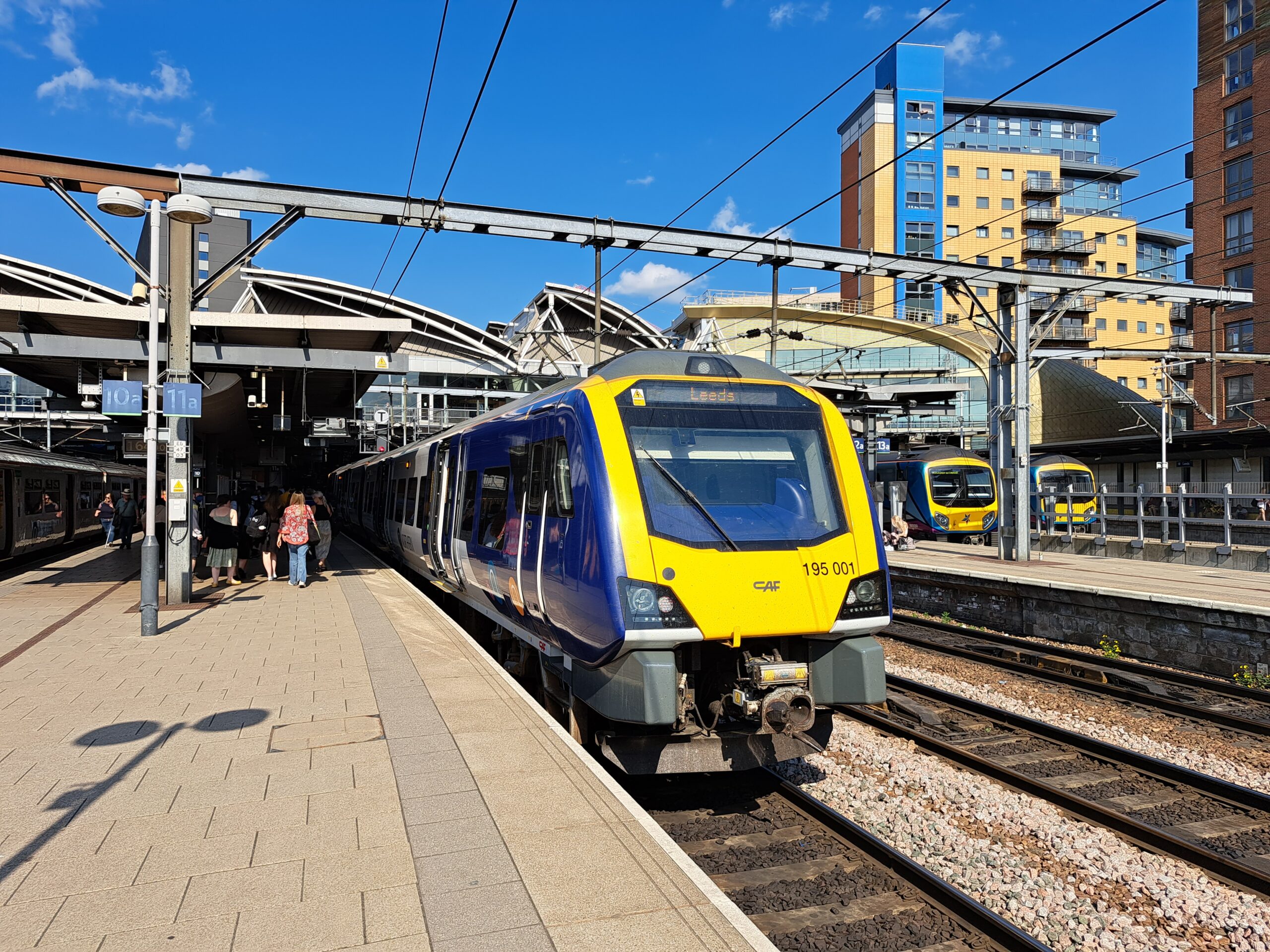 Comparing Leeds to Manchester Airport Taxi vs. Train: Which is Better?